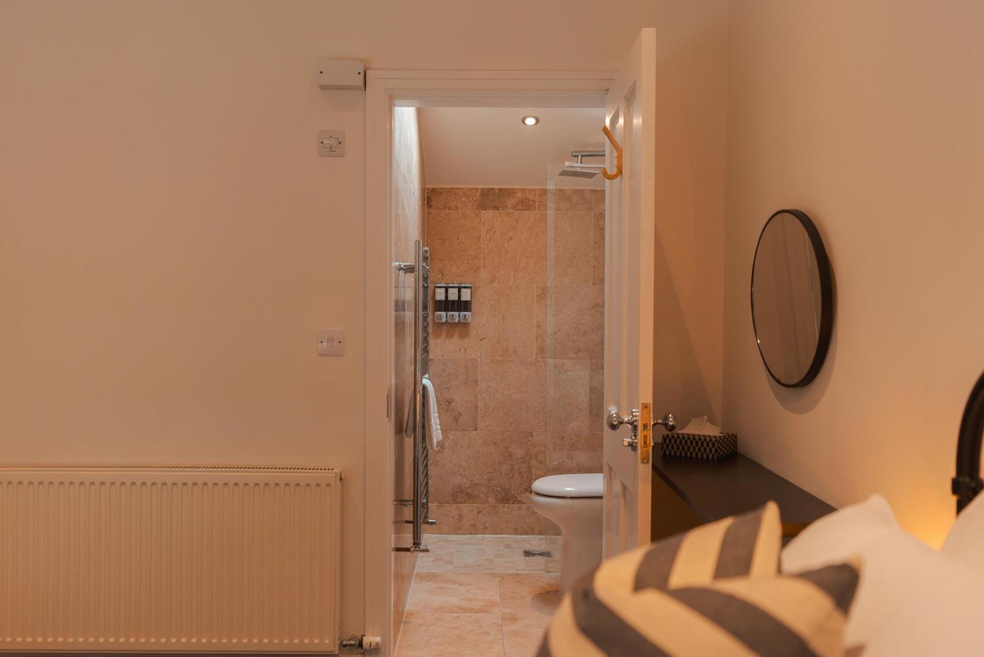 Bridge Apartment Stockport Luaran gambar